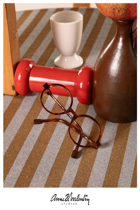 Anne et Valentin bruine bril
